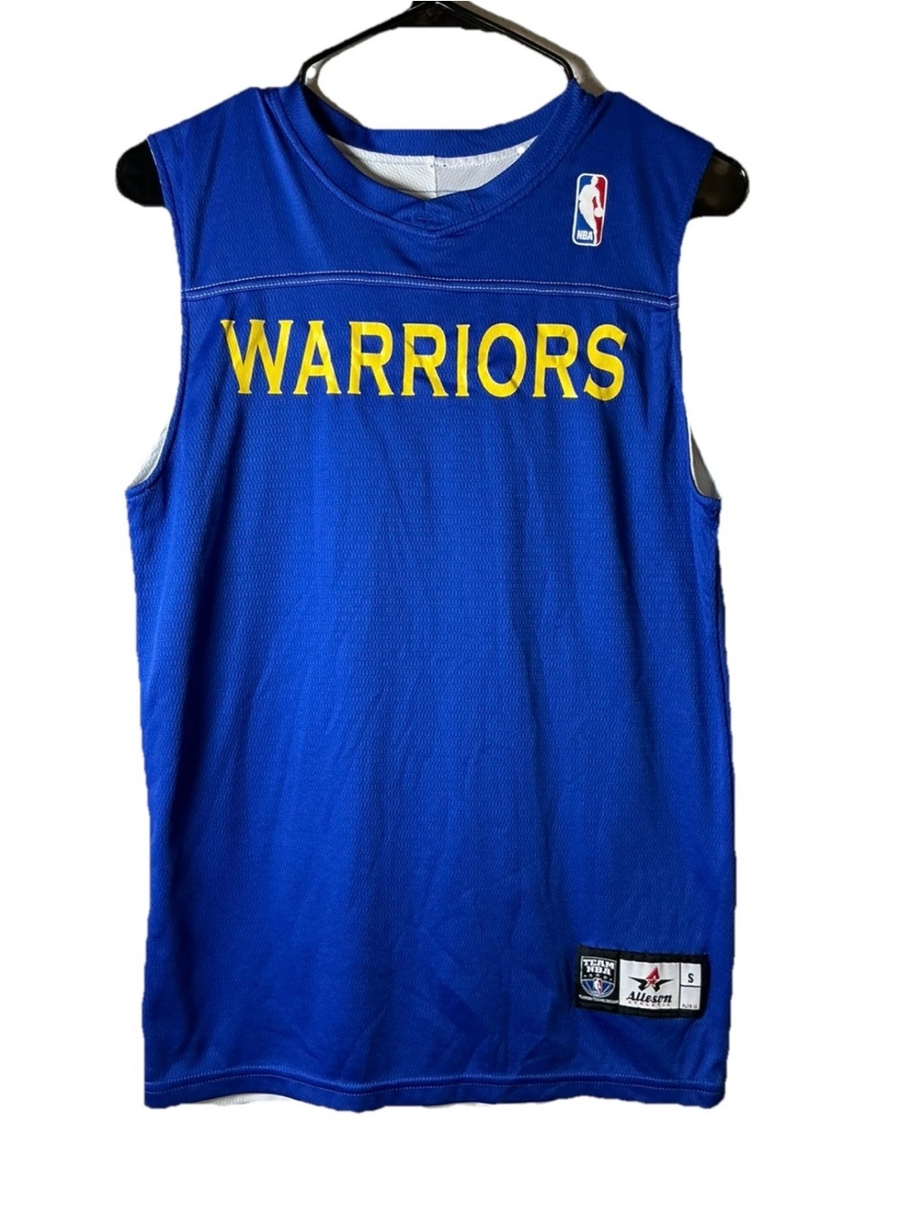 NBA Blue and Yellow Warriors Mesh Basketball Jersey reversible.